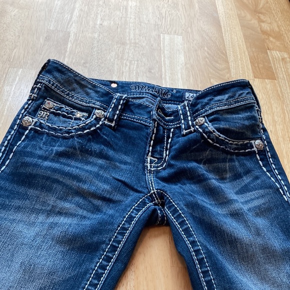 Miss Me Crop Jeans - Picture 2 of 13